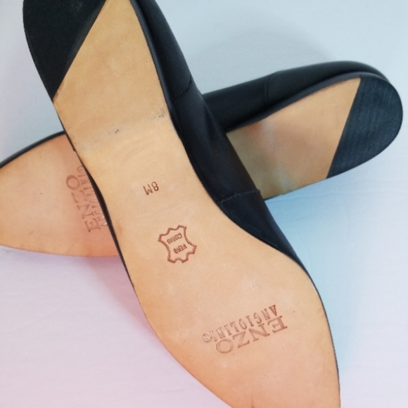 NWOT Enzo Angiolini leather with gold studs - Picture 3 of 5